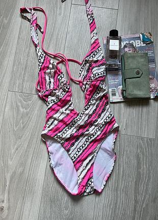 Яркий купальник debenhams