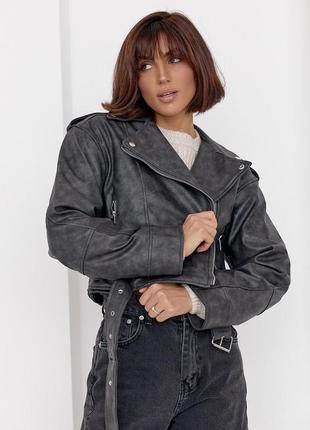 Женская куртка-косуха из кожзама7 фото