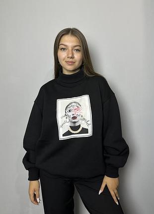 Гольф женский с принтом черный "шанель" modna kazka mkkc310827-1