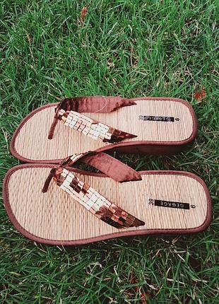 Шлепанцы новые размер 38 george