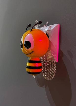 Ночник детский led пчелка желтая с фотосенсором lumano