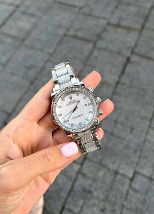 Женские наручные часы