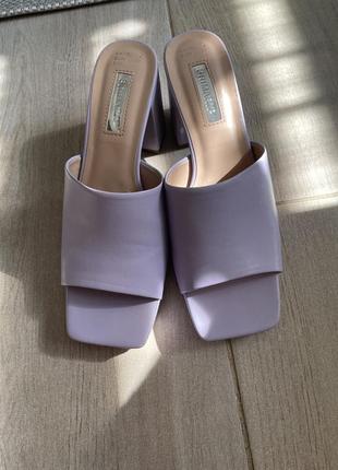 Крутые босоножки