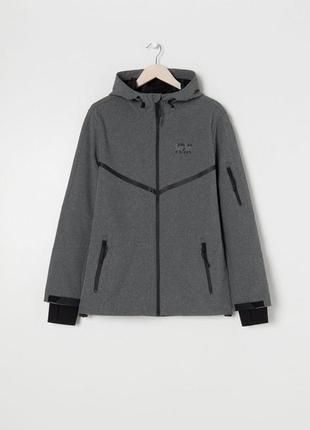 Куртка вітровка