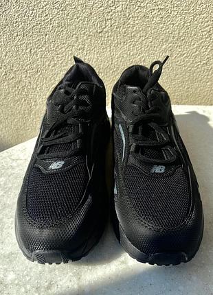 Мужские кроссовки new balance