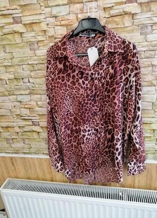 Стильна легка сорочка блуза анімалістичний хижий принт лео леопард з розрізами з боків розмір універ3 фото