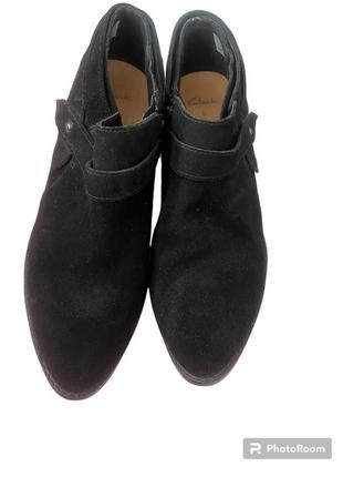 Ботинки замшевые