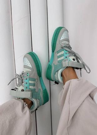 Женские кроссовки adidas4 фото