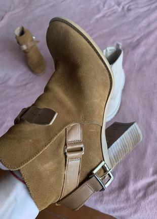 Ботинки ботльоны