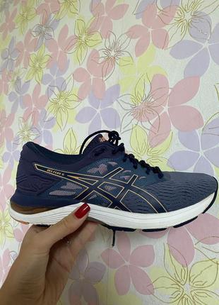 Кросівки asics