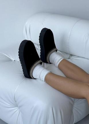 В стилі  ugg кольору tazz