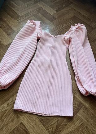 Нарядное платье