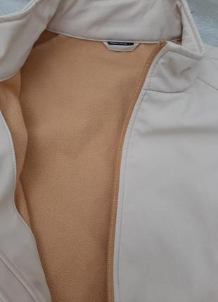 Женская жилетка софтшелл на флисе2 фото
