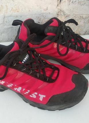 Кроссовки everest