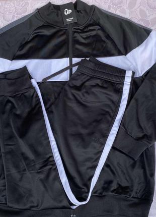 Чоловічий спортивний костюм іспанського бренду up