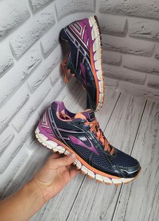 Кросівки жіночі brooks оригінал