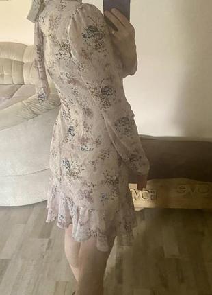 Нежное платье
