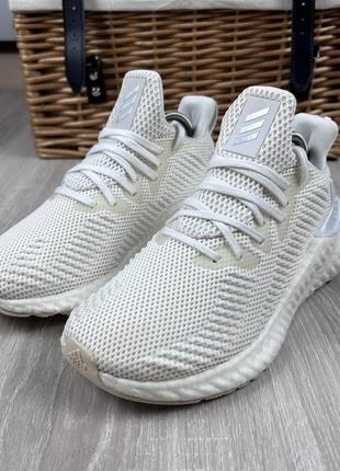 Женские оригинальные кроссовки adidas alphaboost1 фото