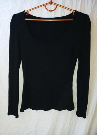 Стильная базовая черная кофта свитер блузка