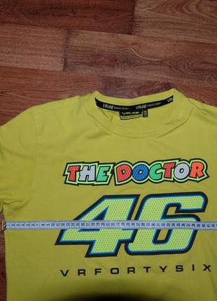 Крута бавовняна футболка з прінтом the doctor "46" фірми vr / 46 , оригінал, по бірці - м5 фото