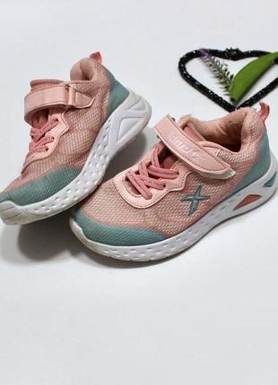 Кроссовки легкие 10 (28) р-р