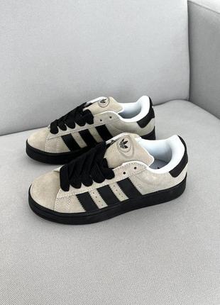 Трендовые кроссовки adidas hibbett campus2 фото
