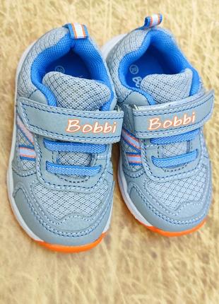 Новые кроссовки 20 размера bobbi shoes1 фото