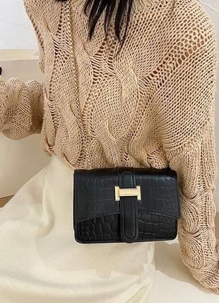 Женская сумка в стиле рептилии черная4 фото
