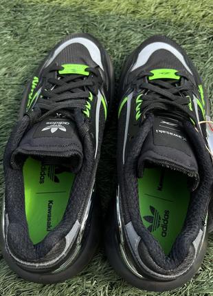 Крутые кроссовки adidas by kawasaki zx 5k boost black green6 фото