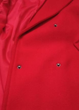 Демисезонное красное пальто8 фото