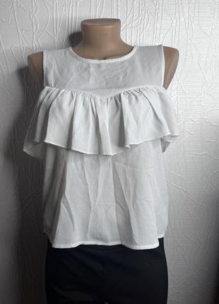 Біленька блуза з відкритими плечиками2 фото