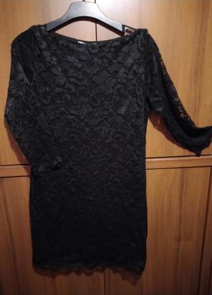Чёрное гипюровое платье-миди1 фото