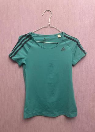 Футболка adidas