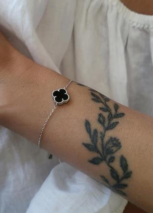 Серебряный женский браслет цветок с черным ониксом серебро 925 пробы покрыто родием бк20/1024 до 21 см 2.30г2 фото