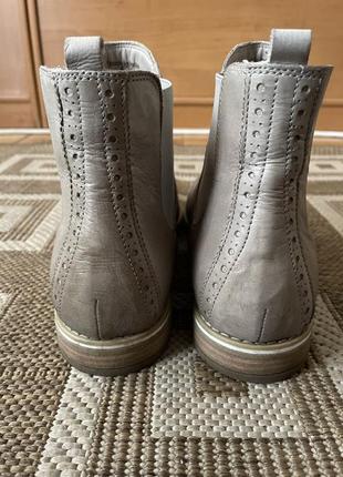 Женские демисезон ботинки-челси от pier one5 фото