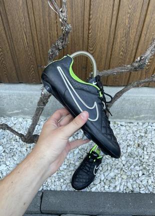 Кожаные бутсы nike tiempo2 фото