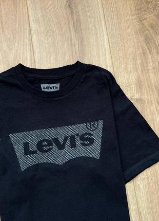 Стильная футболка levi’s big logo