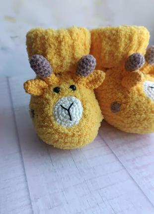 Вязаные детские пинетки