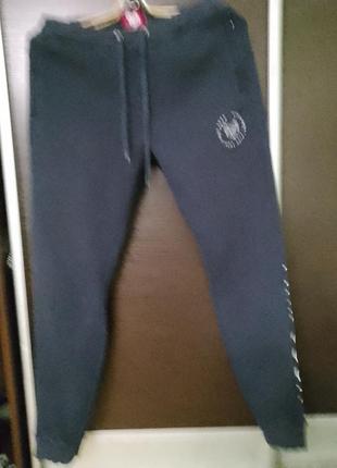 Спортивные штаны