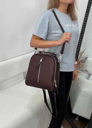 Новичка модель рюкзака-сумки из натуральной кожи6 фото