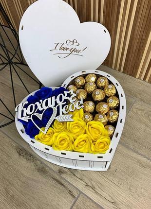 Патріотичний подарунковий бокс для коханої sweet_box_cv_4 фото