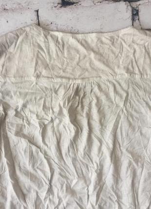 Летняя футболка бежевого цвета из натуральной ткани5 фото