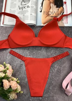 Бесшовный комплект нижнего белья из атласа victoria's secret8 фото