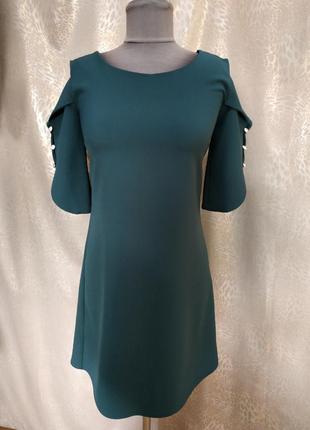 Платье с открытыми плечами цвета хаки1 фото