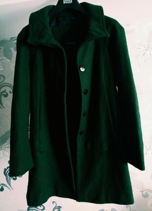 Зеленое шерстяное кашемировое пальто zara
