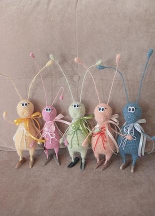 Таракан.интерьерная игрушка таракашкина