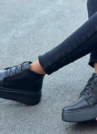 Стильные женские ботинки на платформе натуральная кожа шнуровка цвет черный размер 38 (24,5 см) (50651)6 фото
