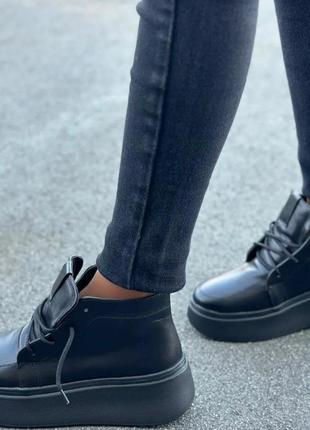 Стильные женские ботинки на платформе натуральная кожа шнуровка цвет черный размер 38 (24,5 см) (50651)2 фото