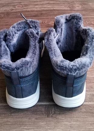 Ботинки bench. размер 39.