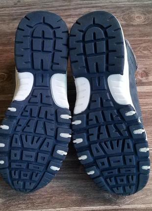 Ботинки bench. размер 39.